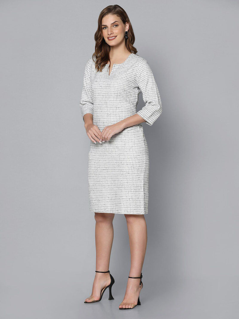 Houndstooth Printed Shift Dress- White