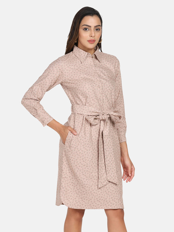 Cotton printed shirt dress in beige with a stylish belt.