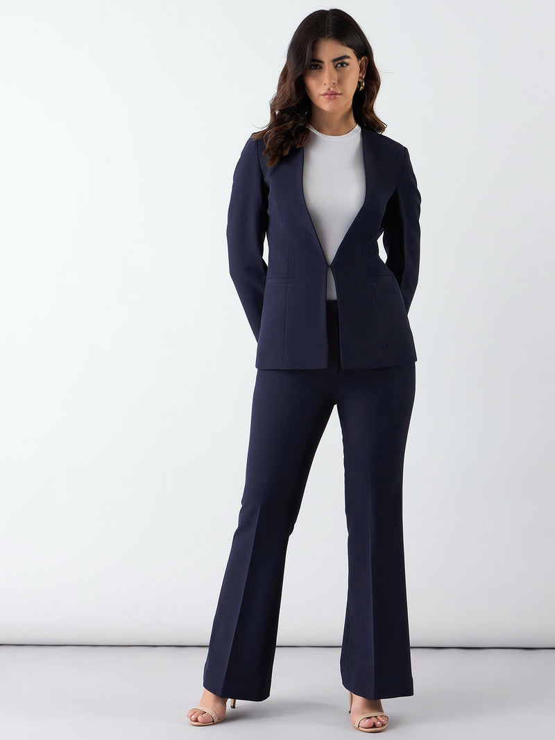 Minimalist Regular Fit Blazer Paired With Trouser In Stretchable Fabric